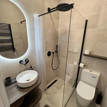 Modern 2 With Balcony In