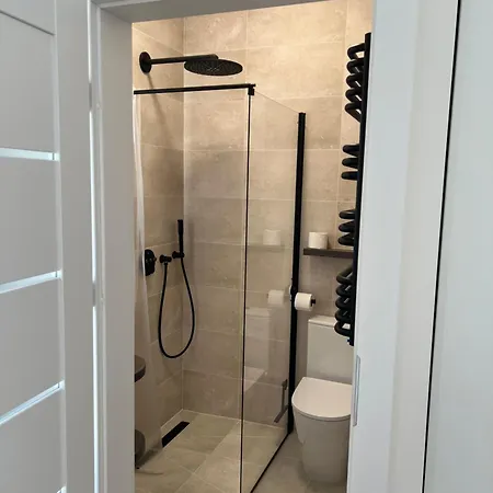 Modern 2 With Balcony In Butas